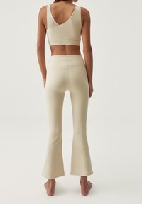 Born Living Yoga Tights - beige