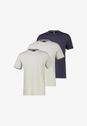 Drei schlichte T-Shirts mit kurzem Ärmel und Rundhalsausschnitt in Beige und Navy, überlappend angeordnet mit sichtbaren Markenlogos auf der Brust.