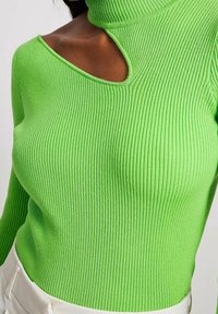 NA-KD Strickpullover - green