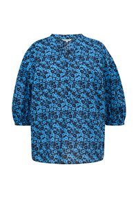 Blusa de patrón floral azul con cuello en V, detalles de botones y corte holgado, con mangas cortas abullonadas y una tela ligera.