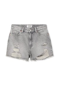 Pantaloni corto in denim grigio sbiadito con dettagli strappati, orli sfrangiati e design a cinque tasche. Presenta accessori metallici arancioni.
