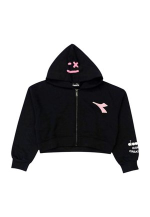 Haut court noir avec fermeture éclair à l'avant, visage souriant rose sur la capuche, logo rose accentué sur la poitrine gauche, et texte sur la manche droite.