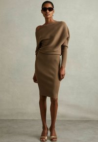 Reiss Strickkleid - mink