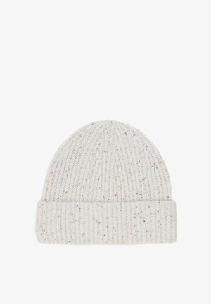Gebreide muts in lichtromige kleur met gespikkelde accenten van blauw en bruin. Heeft een geribbelde structuur en een omgeslagen boord voor een verstelbare pasvorm.