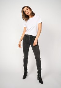 Thumbnail Image 2