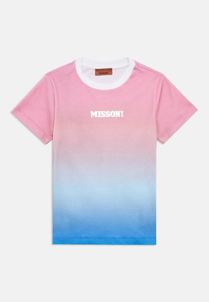 Katoenen T-shirt met korte mouwen, met een verloop van roze naar blauw en een witte halslijn, met de merknaam "MISSONI" in witte tekst op de borst.