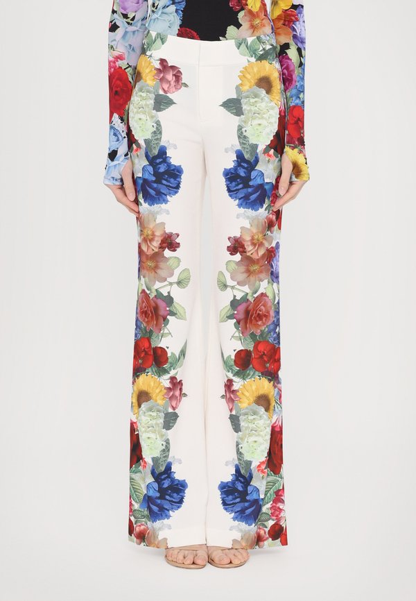 ANDREW BOOTCUT SLIM PANT - Stoffhose