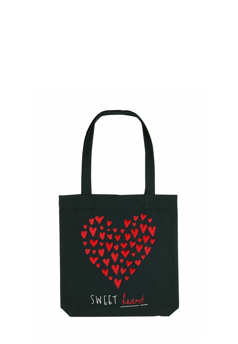 Borsa a tracolla nera con un grande cuore rosso composto da cuori più piccoli. Presenta il testo "SWEET heart" in bianco. Design semplice con manici resistenti.