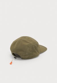Khaki cap with a breathable mesh panel and an adjustable pull cord. Smooth texture and curved visor. Features an orange accent on the cord.