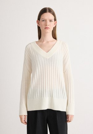 V NECK - Strickpullover - cream