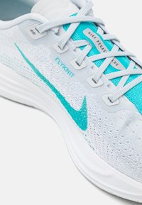 Nike Performance PEGASUS PLUS - Road running shoes - pure platinum/dusty cactus/white/black