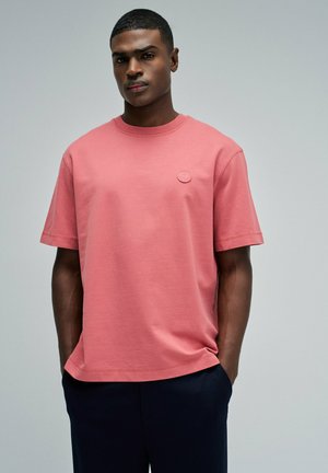 Camiseta básica - rosa