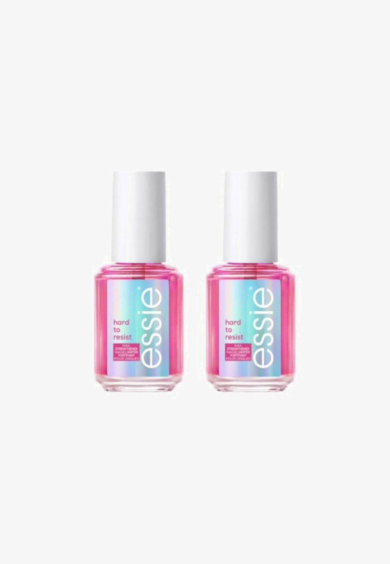 Deux bouteilles en verre transparent contenant un produit pour ongles Essie avec des bouchons blancs. Chacune contient du vernis à ongles rose étiqueté "difficile à résister."