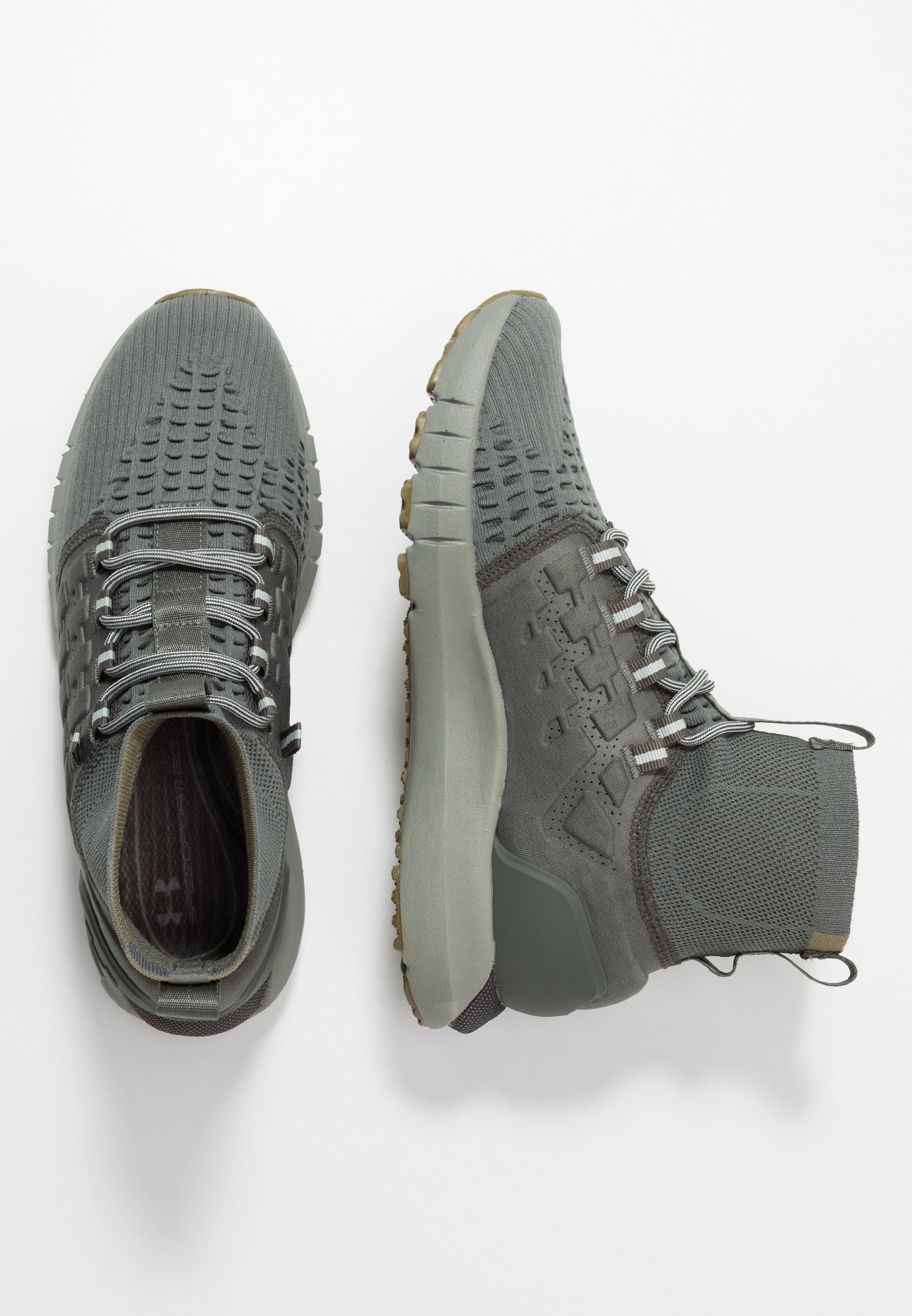 under armour phantom boot