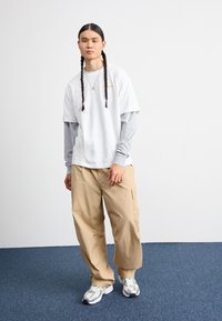 Columbia BLACK BUTTE™ GRAPHIC TEE - T-shirts med print - white