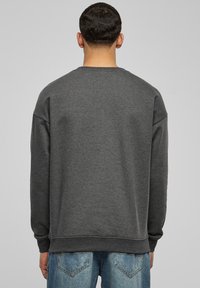 Urban Classics SWEAT CREWNECK - Felpa - charcoal