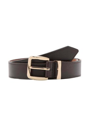 Ceinture en cuir marron foncé avec boucle rectangulaire dorée et passant, enroulée avec des coutures visibles le long des bords.