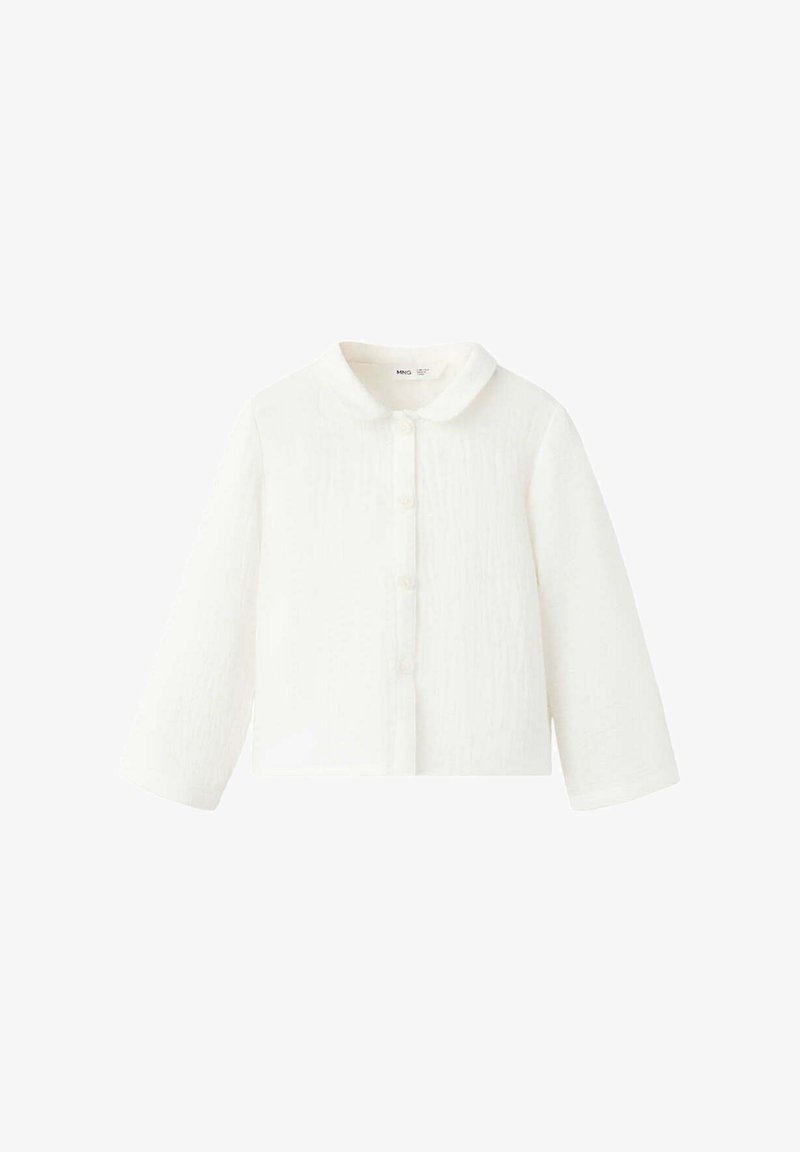Chemise blanche à manches longues boutonnée avec un petit col arrondi et un motif texturé subtil.