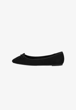 Schwarze Ballerinas mit einem weichen Stoffobermaterial, runder Spitze und kleinem Schleifchen an der Vorderseite, ausgestattet mit einer flachen Gummisohle.