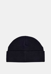 Berretto di maglia nero con risvolto. Texture morbida, design senza cuciture e vestibilità aderente per calore e comfort.