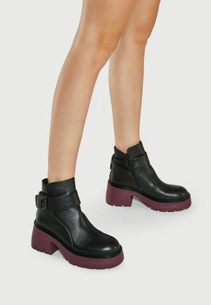 Botines bajos - black