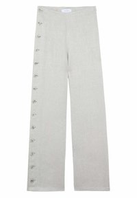 Ljust grå vida byxor med en rad knappar som går ner längs den vänstra utsidan från midjan till fållen, med en hög midja design.