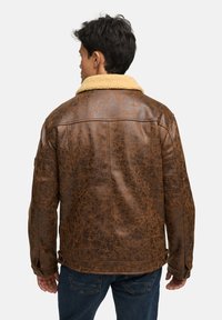 INDICODE JEANS ÜBERGANGS VADOS - Keinonahkatakki - seal brown