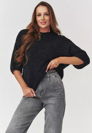 - Sweter