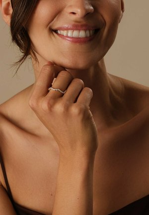CHRIST, Ring - gold-coloured