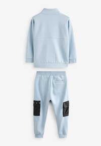 Baker by Ted Baker FUNNEL ZIP NECK AND JOGGERS SET- REGULAR FIT - Melegítő - blue
