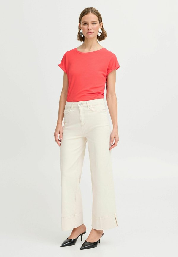 BYPamila - Basic T-shirt - poinsettia4