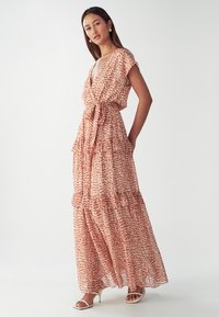 WILLA MYRA MAXI DRESS - Robe longue - beige abstract