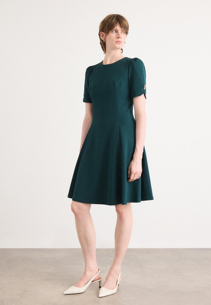 DKNY BUTTON SLEEVE FIT FLARE DRESS - Jersey dress - pine/dark green - Zalando.co.uk DKNY BUTTON SLEEVE FIT FLARE DRESS - Jersey dress - pine/dark green - Zalando.co.uk