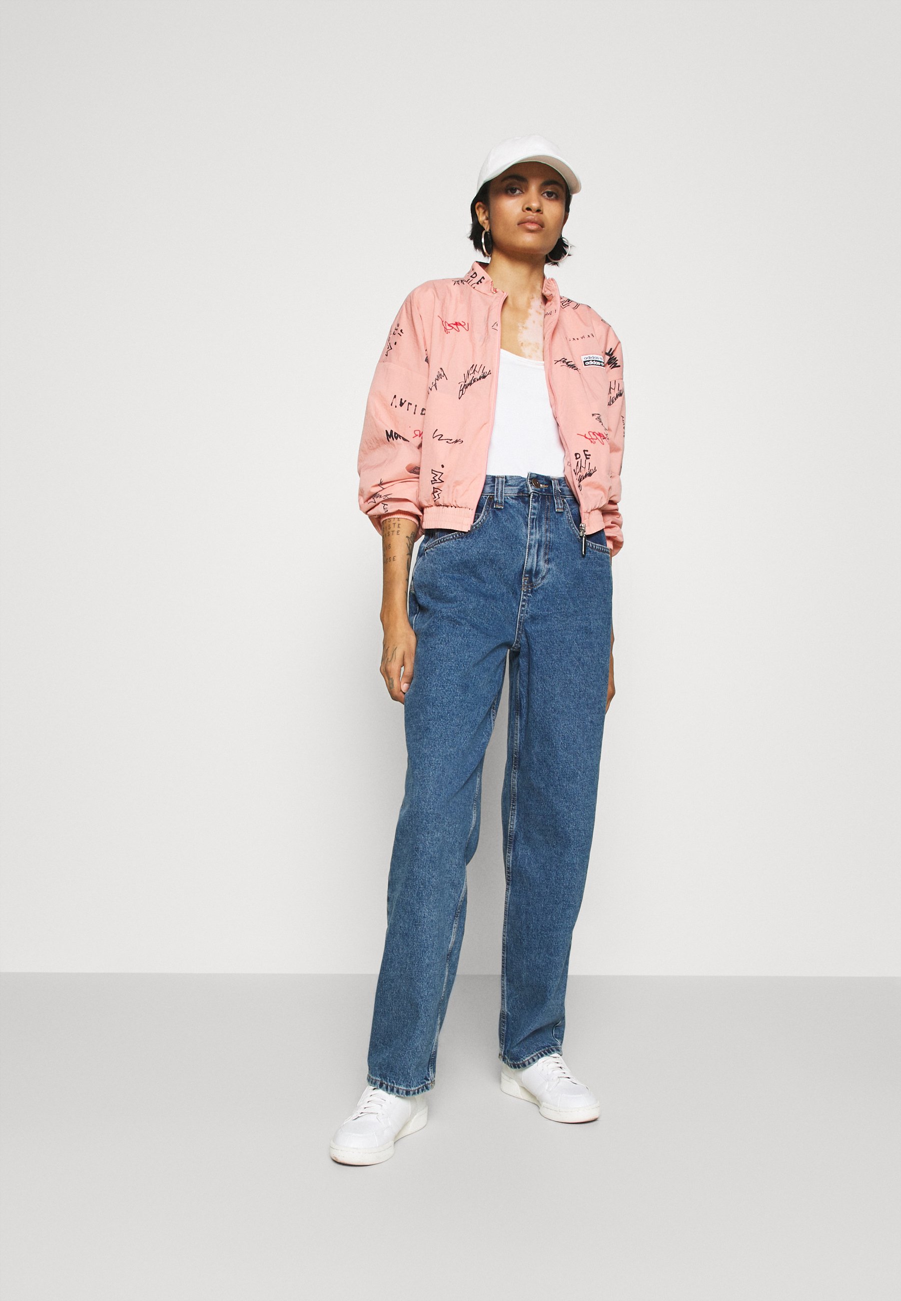 urban outfitters modern boyfriend jeans