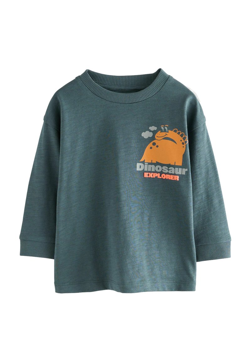 Groene lange mouwen shirt gemaakt van zachte stof met een oranje dinosaurusafbeelding en de tekst "Dinosaur Explorer" in het wit eronder.