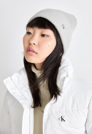 CHUNKY BEANIE - Huer - pearl grey