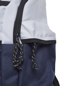 Urban Classics COLOURBLOCKING - Dnevni ruksak - white/ dark blue/ black
