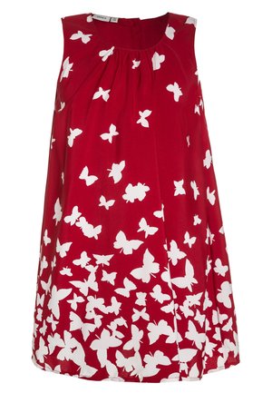 Vestido rojo sin mangas con cuello redondo, detalles plisados y un estampado de mariposas blancas en toda la tela.