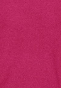 Fuksija tkanina s finom, teksturiranom tkanjem, koja prikazuje konzistentnu boju i glatku površinu bez vidljivih uzoraka ili ukrasa.