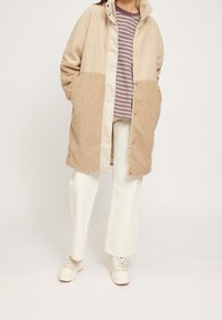 Mazine Abrigo de invierno - beige