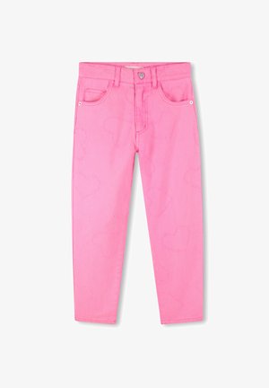 Jeans d'enfants roses avec un motif en cœur brodé, poches avant, passants de ceinture et une fermeture à bouton en forme de cœur.