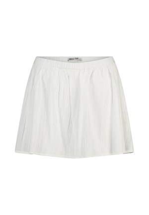 Mini-jupe plissée blanche avec taille élastique et texture verticale subtile, étiquette "America Today" à l'intérieur.