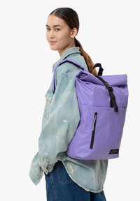 Eastpak UP ROLL - Rugzak - tarp petal