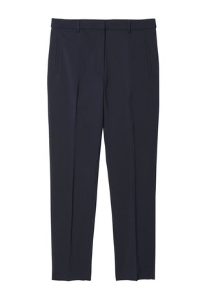 Navyblauwe tailor-made broek met een gladde textuur, rechte pasvorm, zijzakken en een subtiele plooidetail langs de benen.