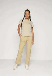 Patagonia P-6 LOGO RESPONSIBILI-TEE - T-shirts med print - pumice