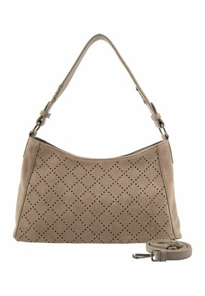 Taupefarbene Wildleder-Schultertasche mit diamantförmigem, perforiertem Muster und abnehmbarem Riemen, der neben der Tasche zusammengerollt liegt.