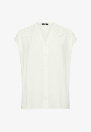 Biała bluzka z krótkim rękawem, z dekoltem w serek, zapinana na guziki z przodu oraz ozdobiona haftem ażurowym na ramionach i górnej części klatki piersiowej.