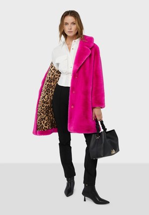 LOLA CASADEMUNT Abrigo de invierno - fuchsia
