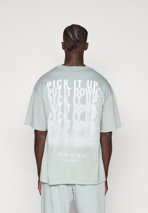 T-shirts print - sage