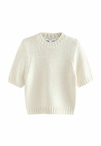 Sweter z krótkim rękawem w kolorze kremowym, z okrągłym dekoltem, ściągaczami przy rękawach oraz fakturowanym, grubym wzorem ściegowym na całej powierzchni.